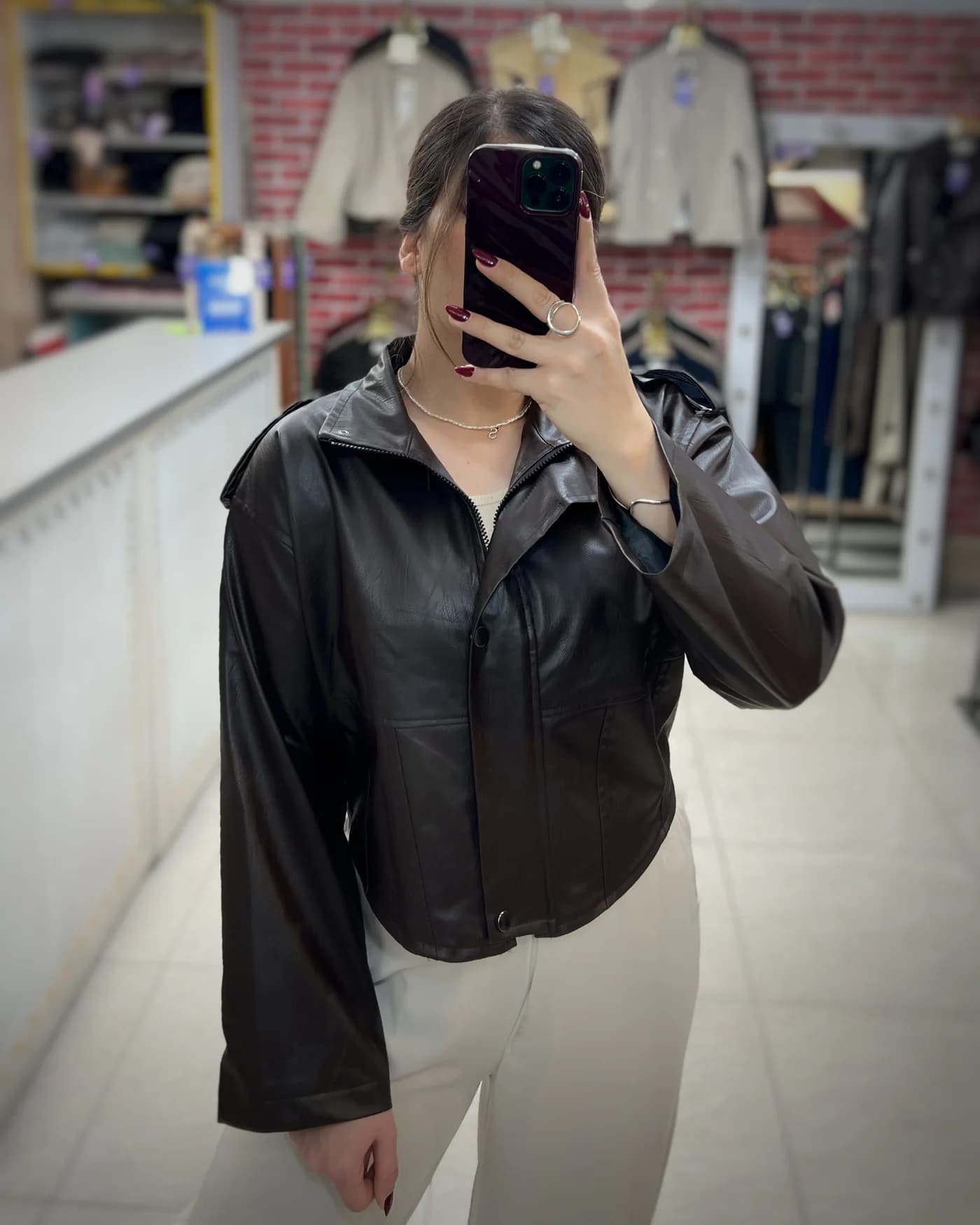 کت چرم زنانه آستردار مدل روناس