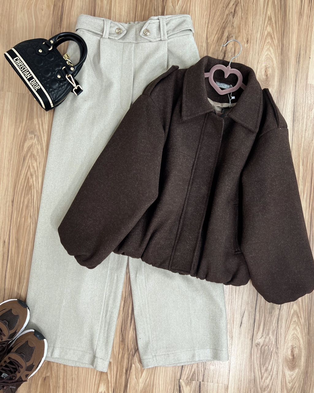 1e68f240-23f4-43ff-b8e6-b23d402ef822